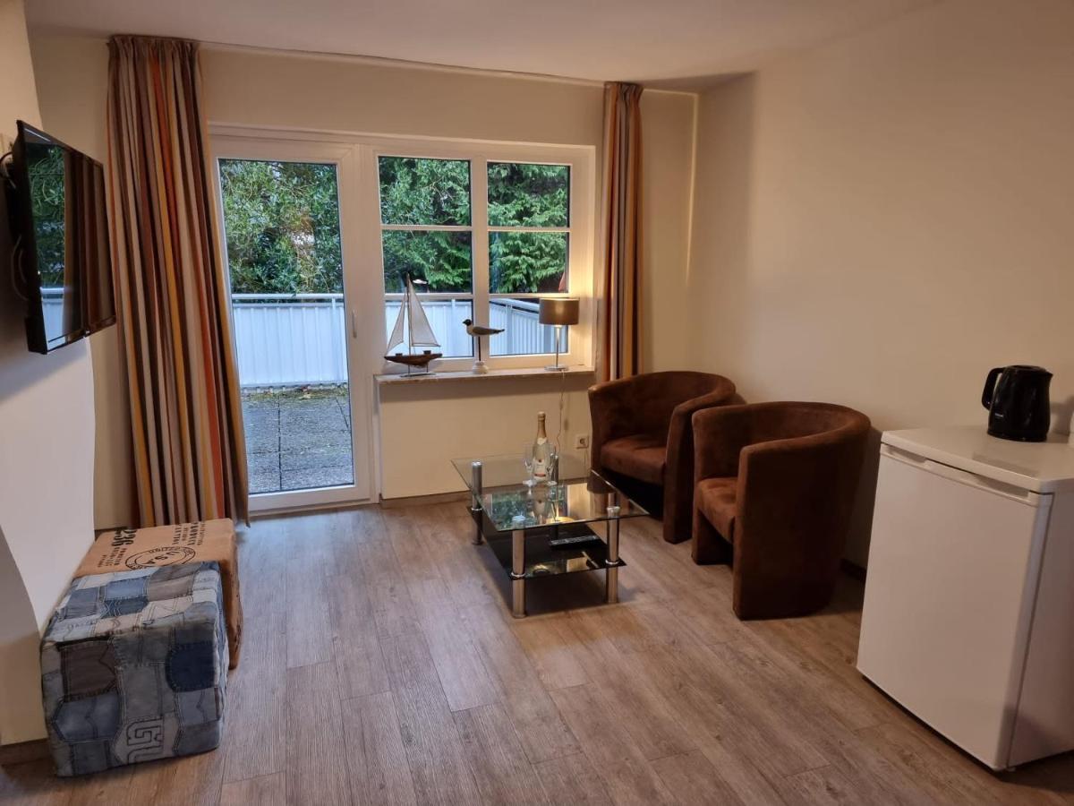 Hotel Osterkrug Husum  Bagian luar foto