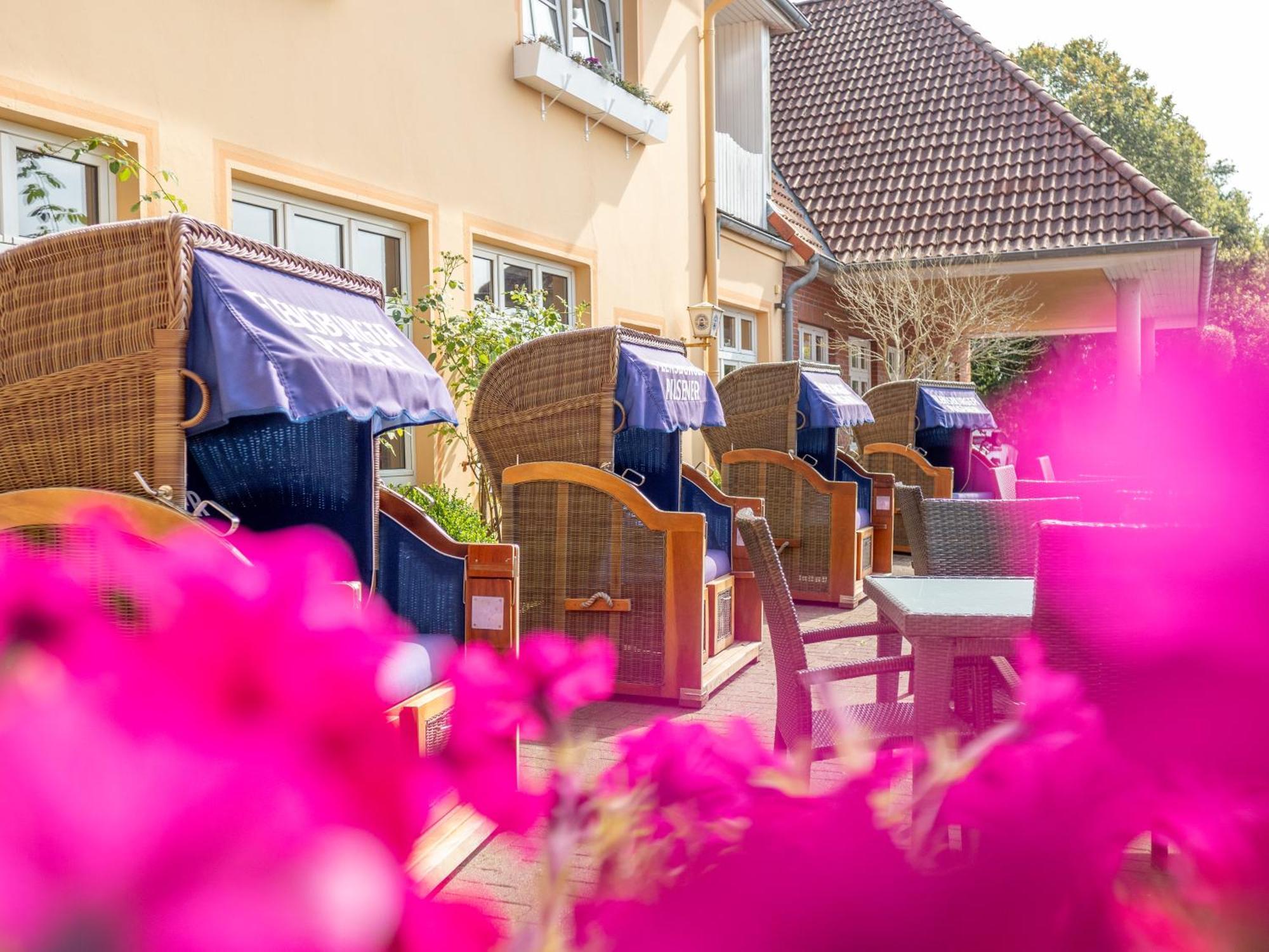Hotel Osterkrug Husum  Bagian luar foto
